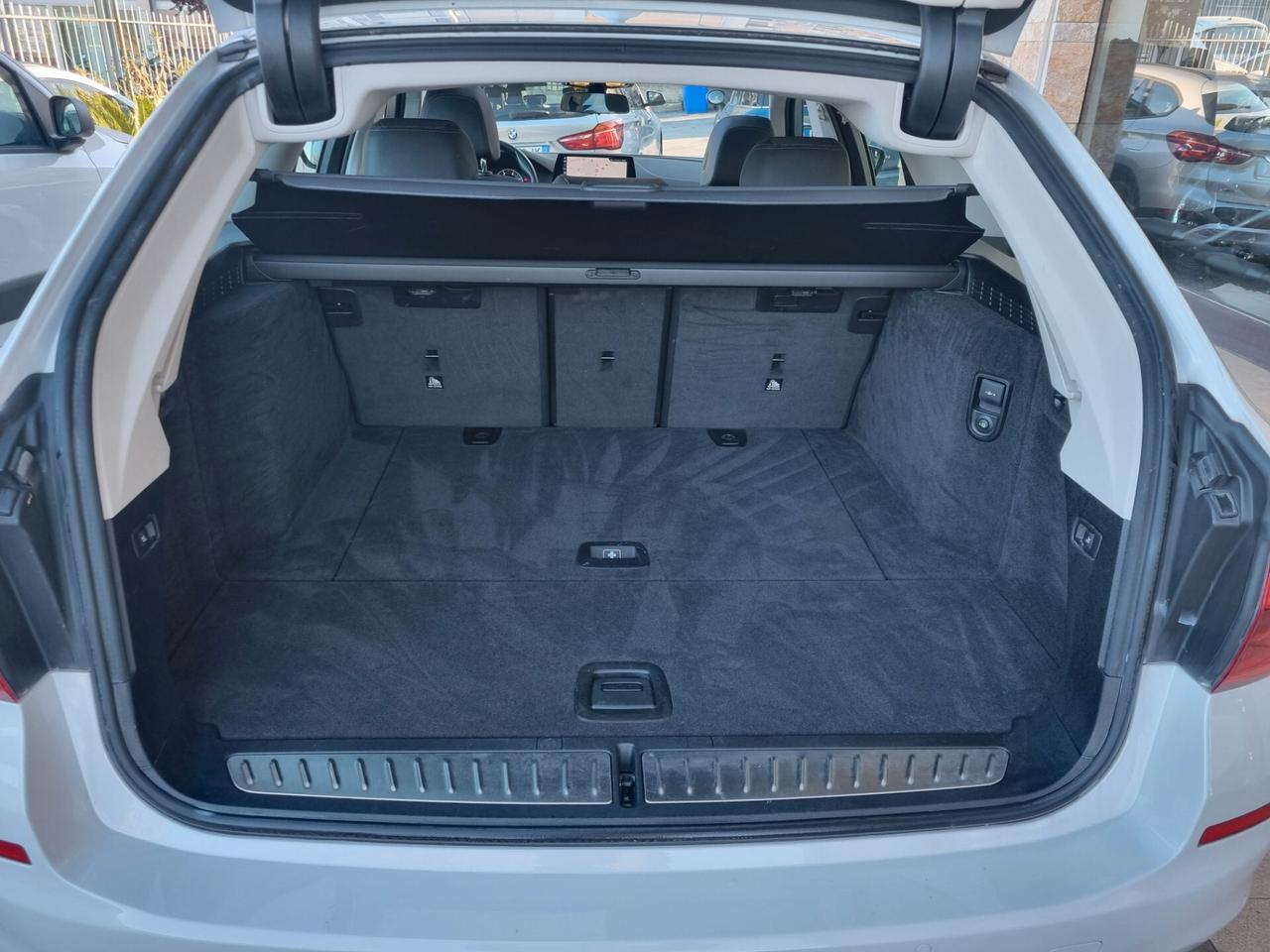 Bmw 520 520d xDrive Luxury TETTO PANORAMICO