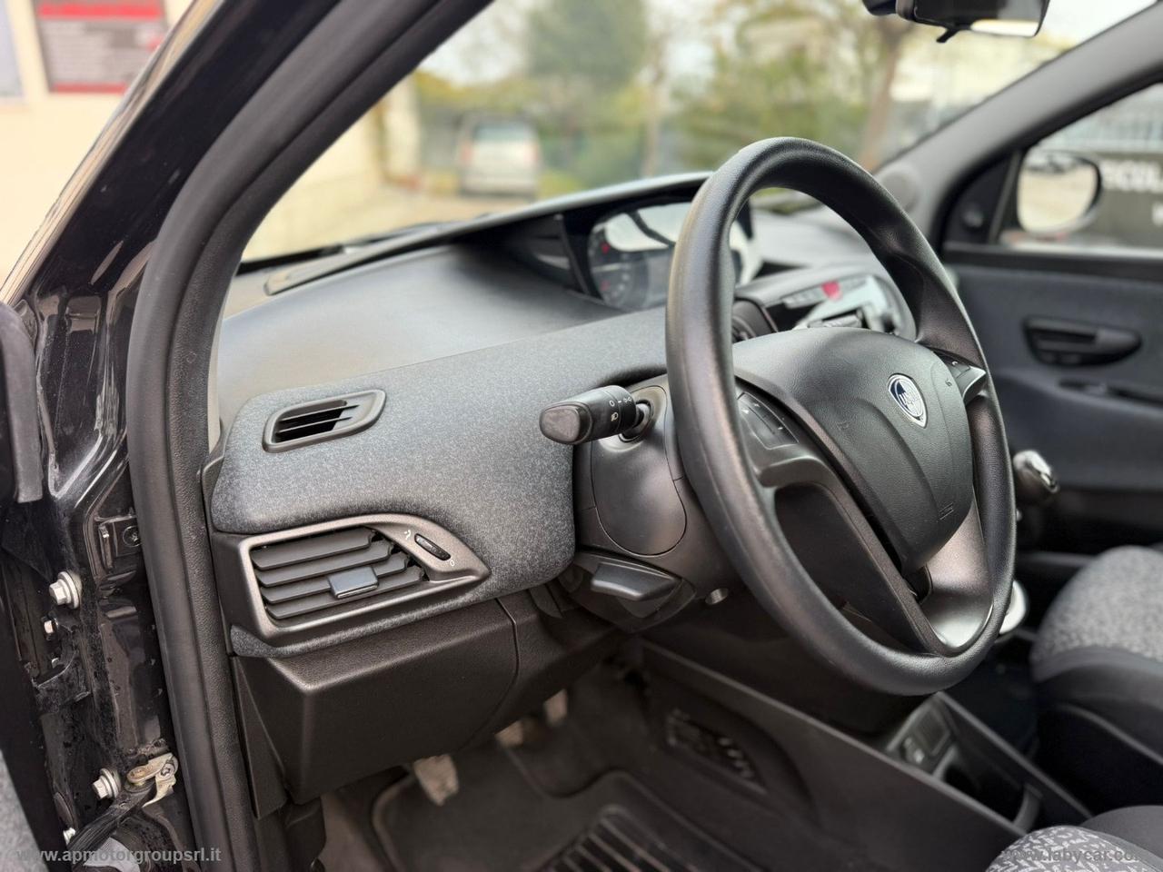 LANCIA Ypsilon 1.0 FireFly 5p.S&S Hyb. ECOCHIC HYBRID