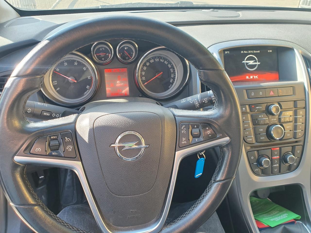Opel Astra Sports Tourer AUTOCARRO N1