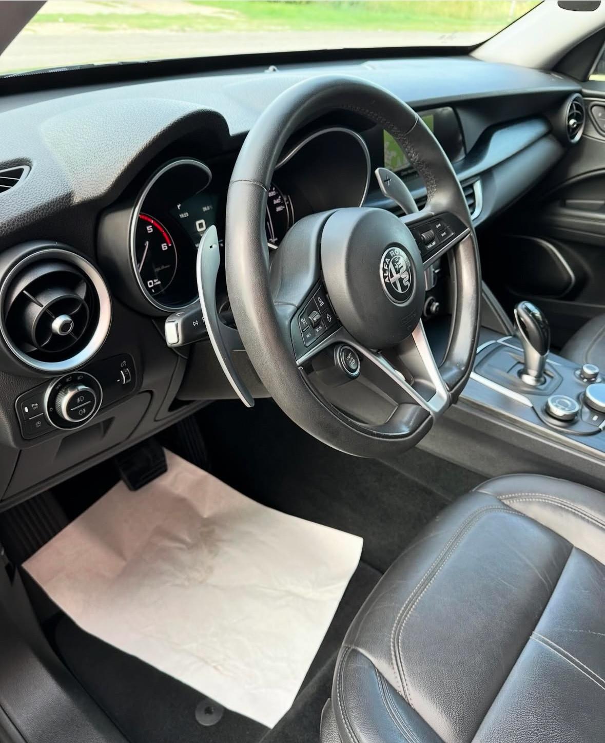Alfa Romeo Stelvio 2.2 Turbodiesel 180 CV AT8 RWD Executive