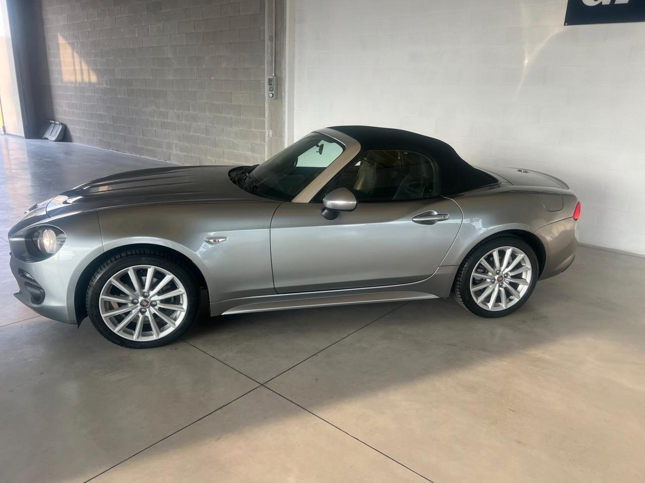 Fiat 124 Spider 1.4 MultiAir ANNO 2017 KM 135.227