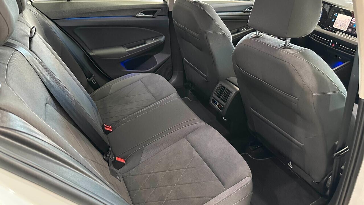 Volkswagen Golf 2.0 TDI 150 CV DSG SCR Style