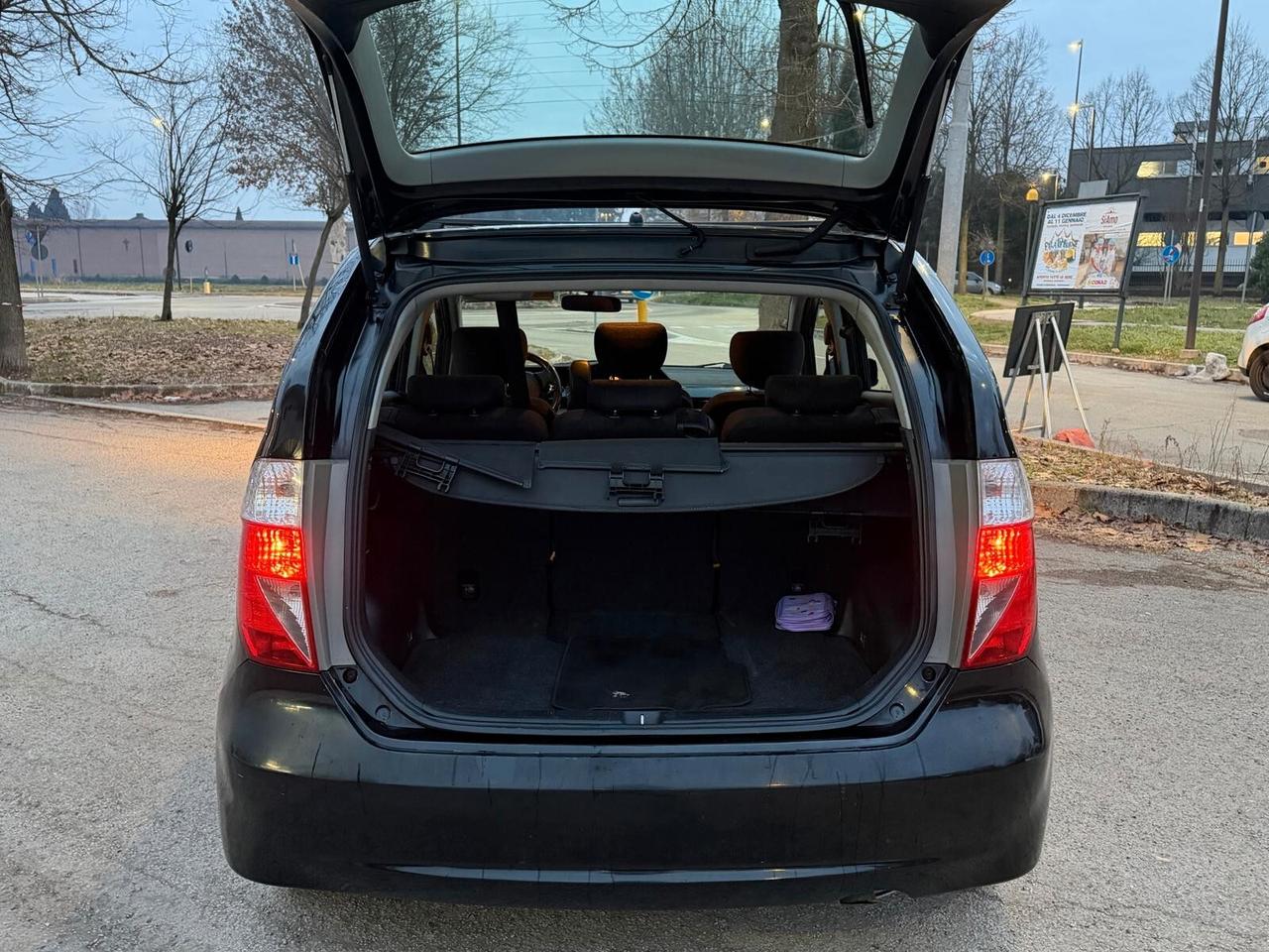 Honda FR-V 2.2 16V i-CTDi Executive Navi LH DPF