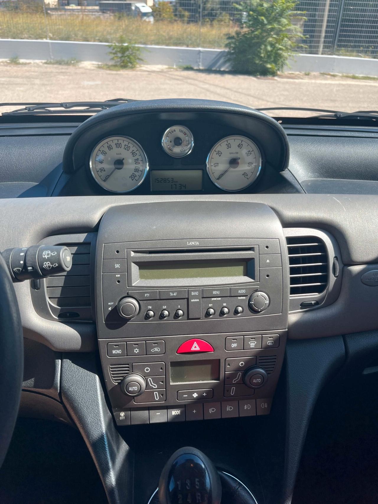 Lancia Ypsilon 1.3 Multijet 16V Argento