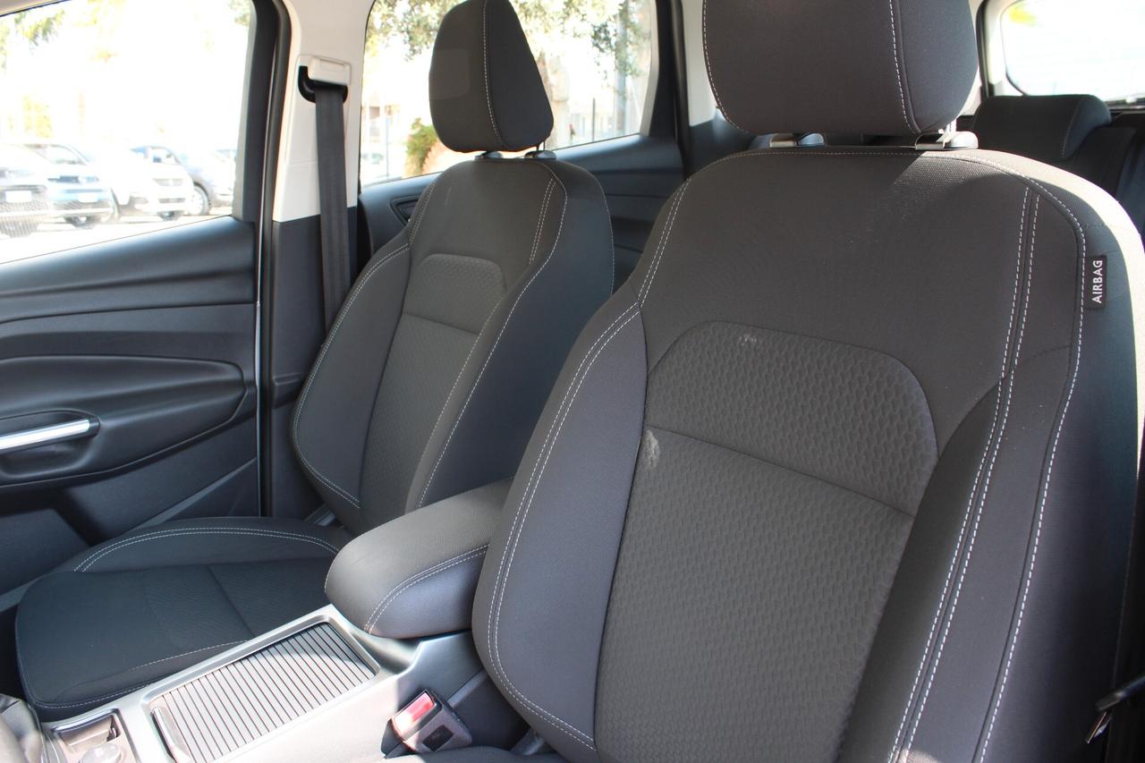 Ford Kuga 1.5 TDCI 120 CV S&S 2WD Titanium