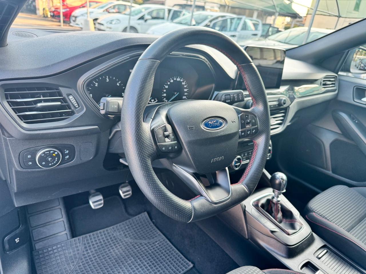 FORD FOCUS 1.5 ECOBLU 120 CV. ST LINE
