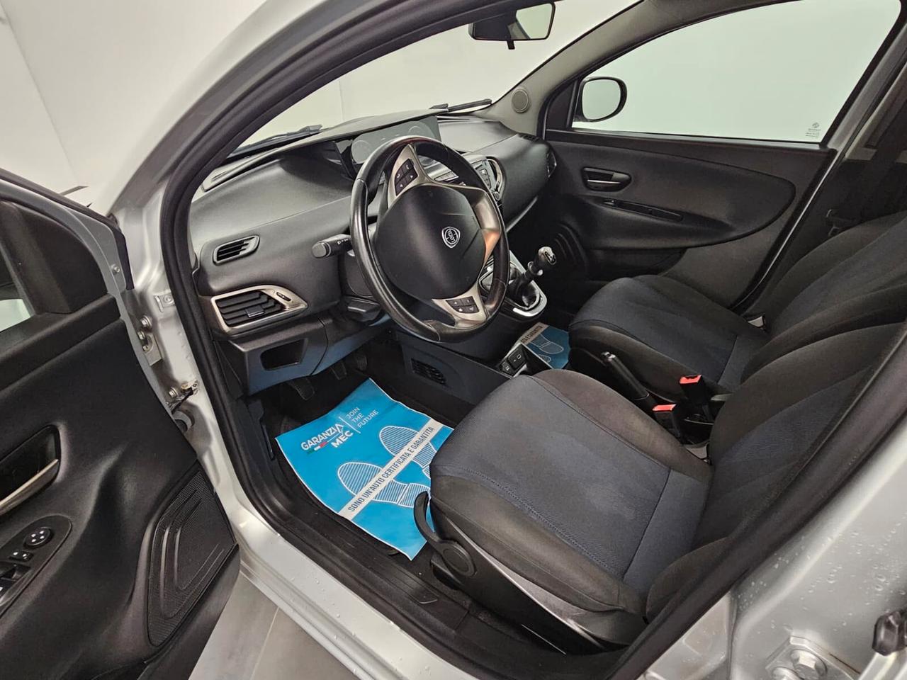 Lancia Ypsilon 1.2 69 CV 5 porte S&S Platinum - Unico proprietario