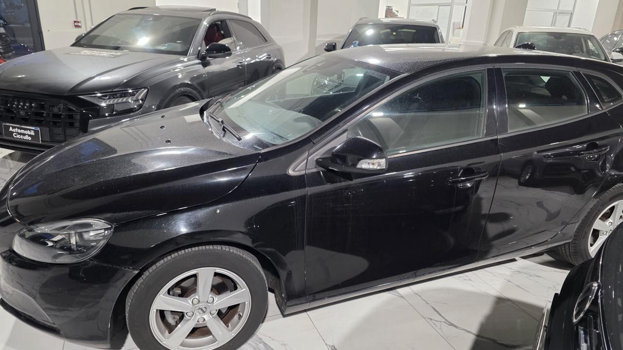 Volvo V40 D2 Business