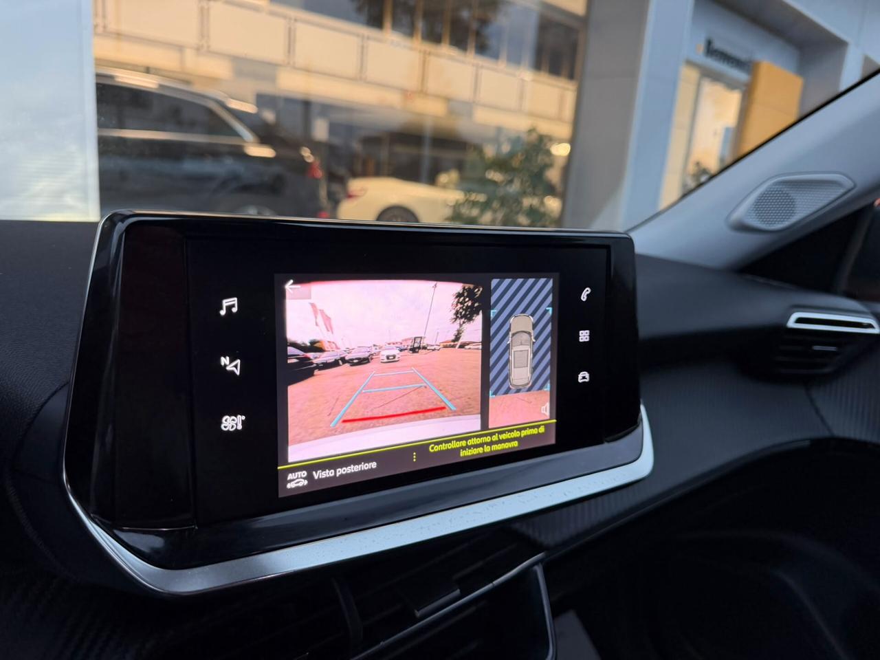 Peugeot 2008 PureTech 100 S&S Allure Navi Pack