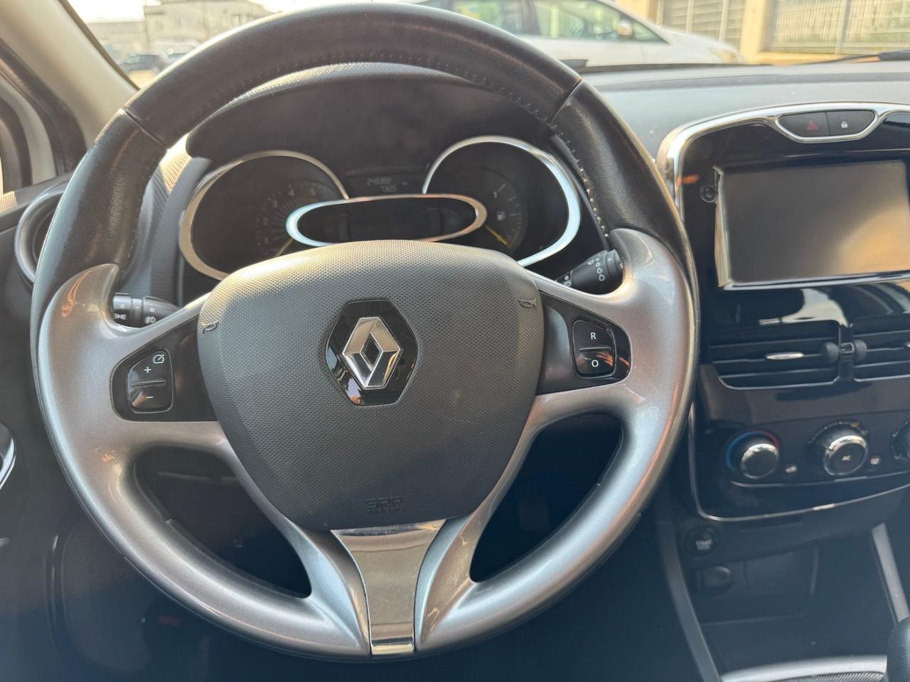 Renault Clio Sporter 1.5 dCi 8V 75CV Costume National