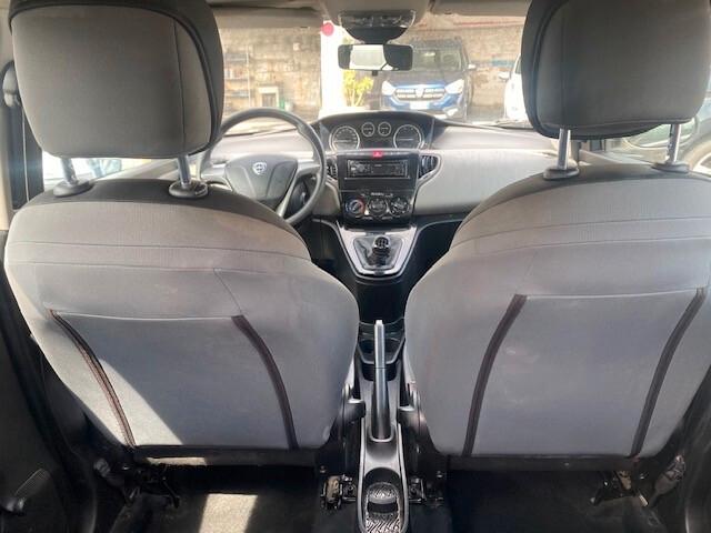 Lancia Ypsilon 1.3 MJT 16V 95 CV 5 porte S&S Silver