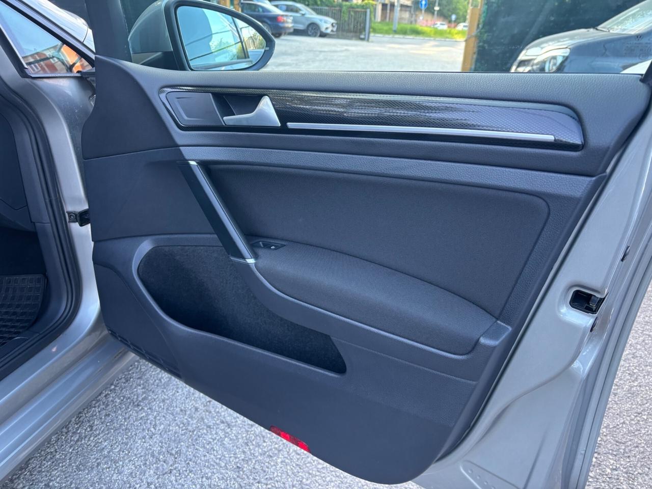 Volkswagen Golf 1.4 TSI 125CV 5p. Highline OK NEOPATENTATI