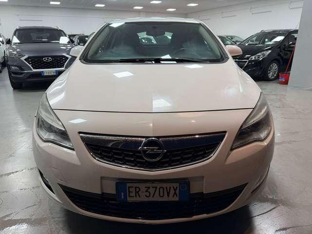 Opel Astra Astra IV 2010 5p 1.7 cdti Cosmo 110cv