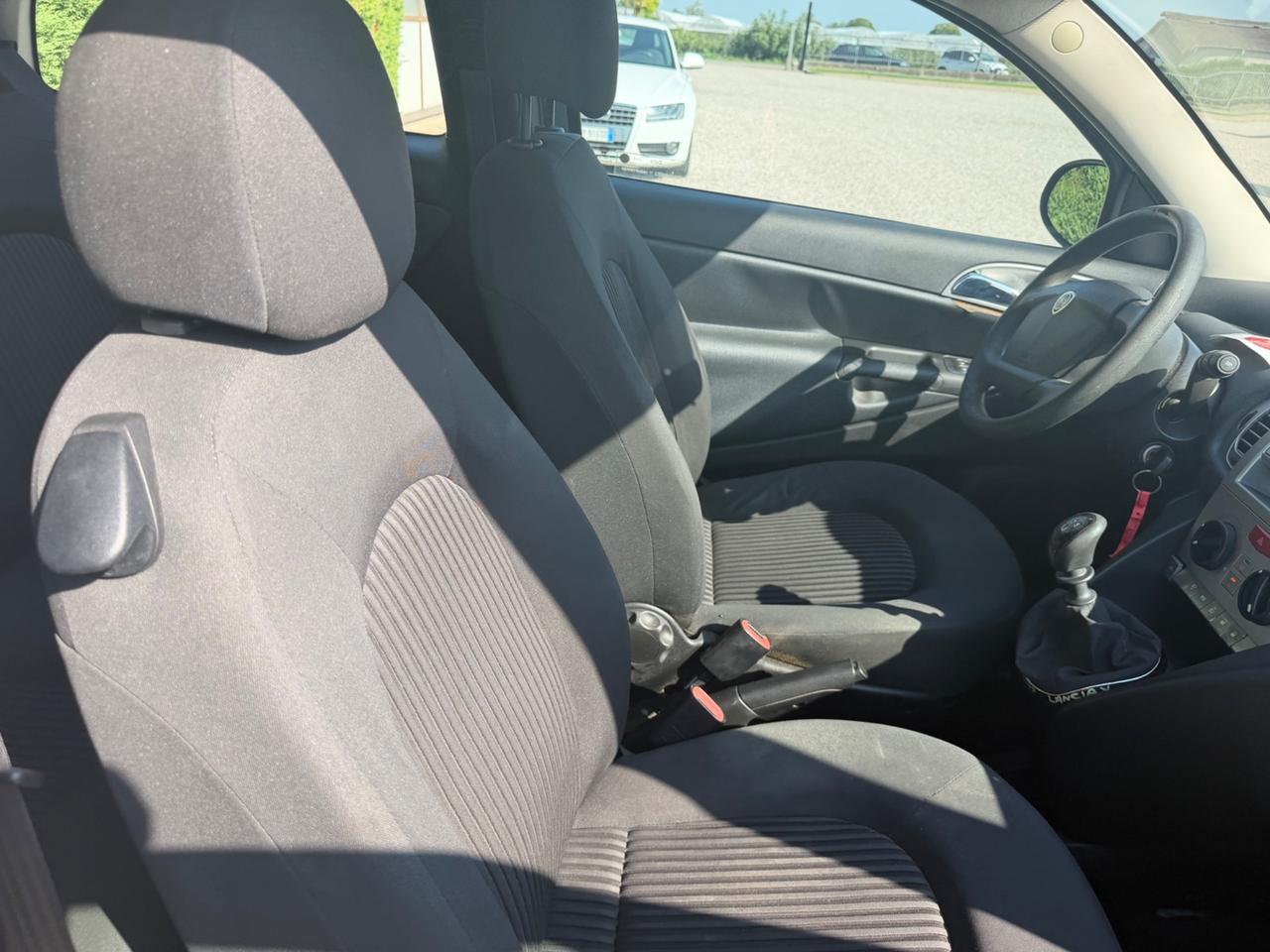 Lancia Ypsilon 1.2 ORO
