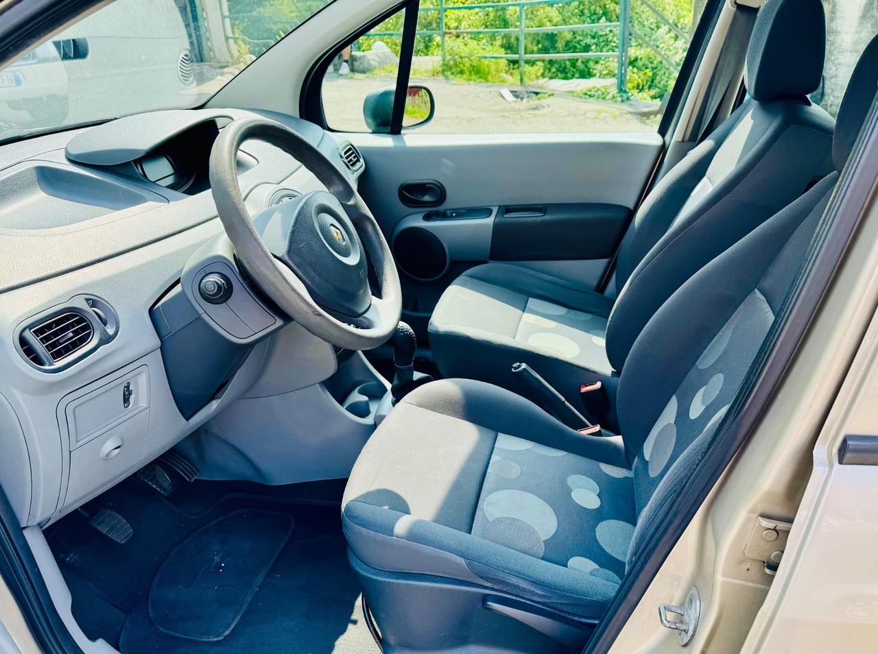 Renault Modus 1.2 16V Luxe 55kw