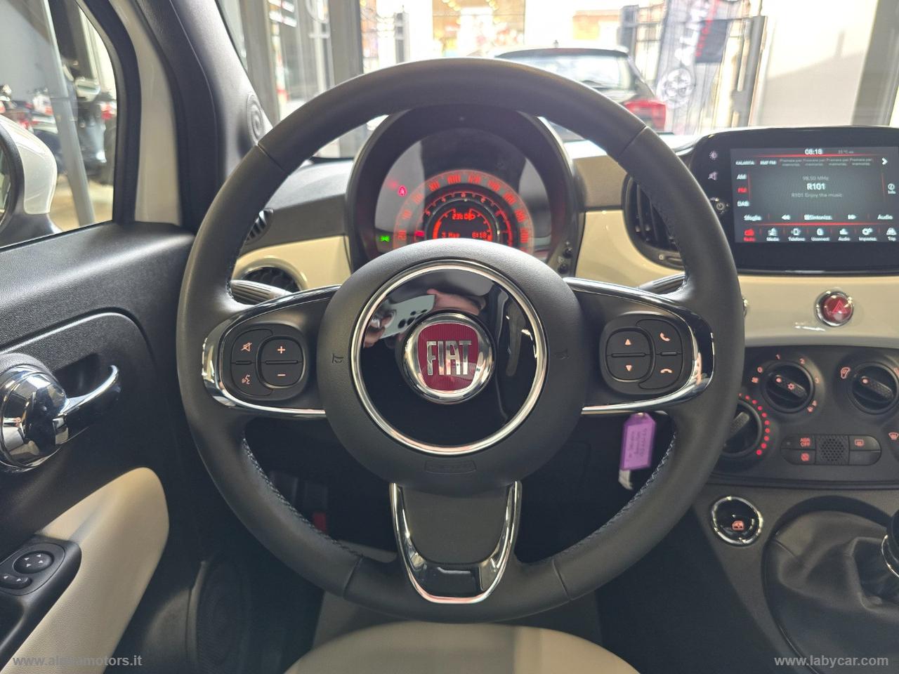 FIAT 500 C 1.0 Hybrid Dolcevita