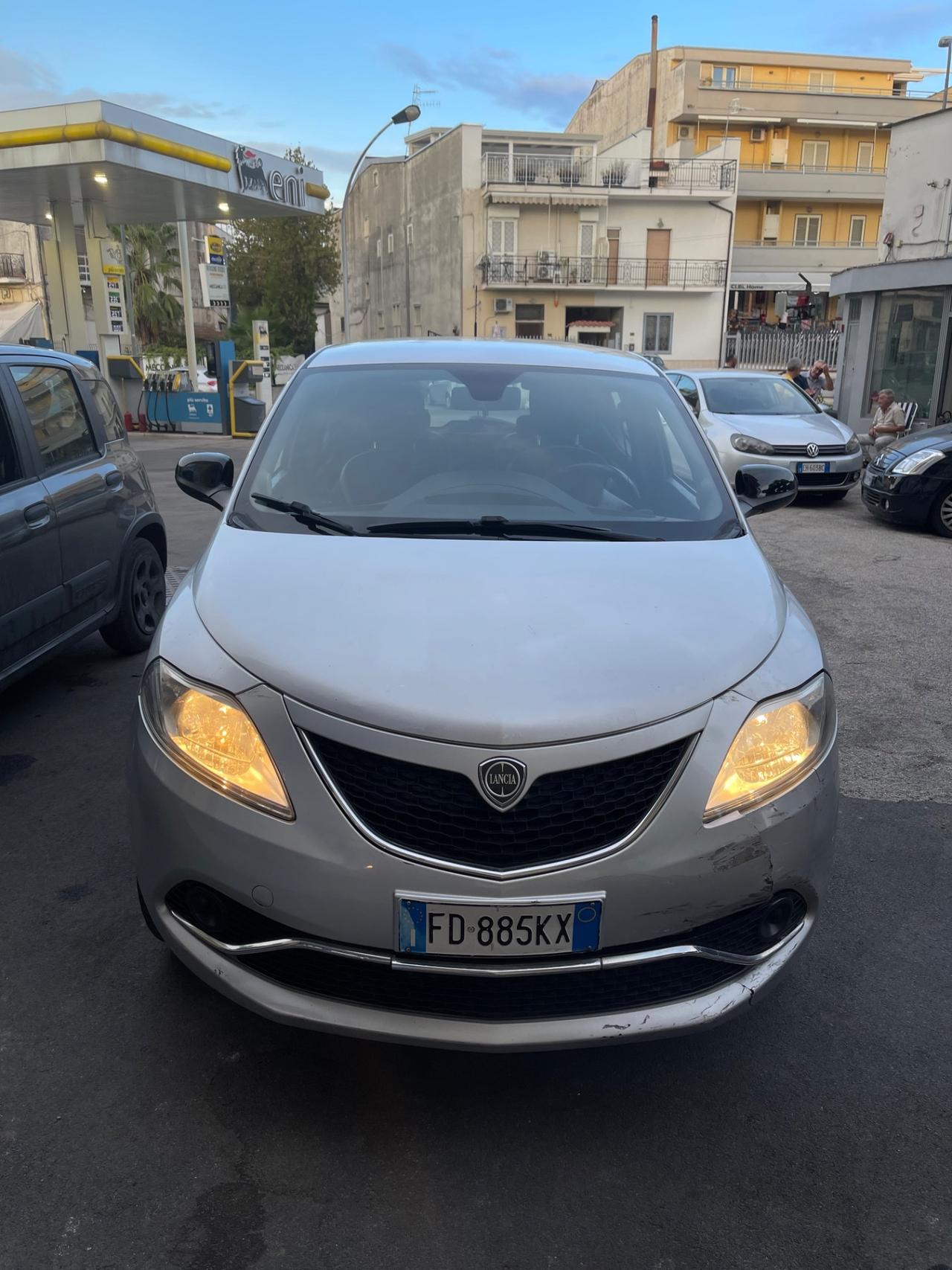 Lancia Ypsilon 0.9 TwinAir 85 CV 5 porte Metano Ecochic Gold
