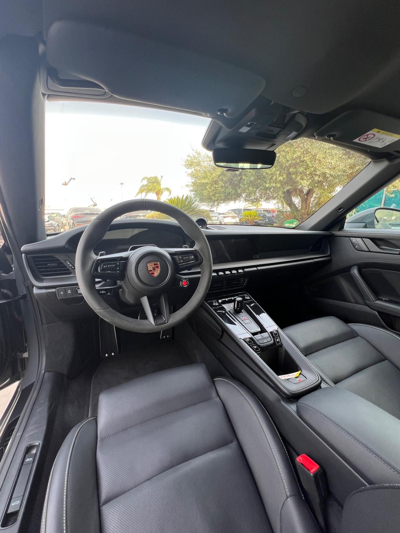 Porsche 911 Carrera 4 GTS Cabriolet - possibilità noleggio no scoring