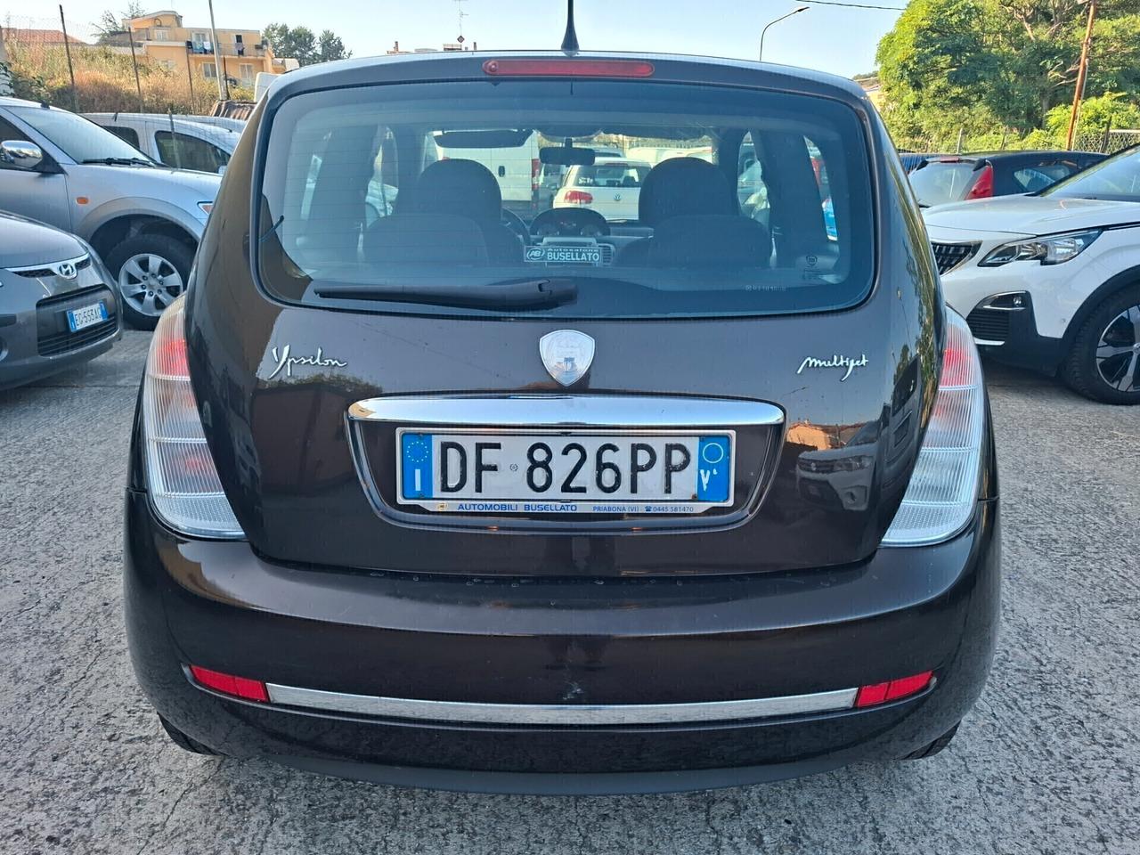 Lancia Ypsilon 1.3 MJT 75 CV Platino