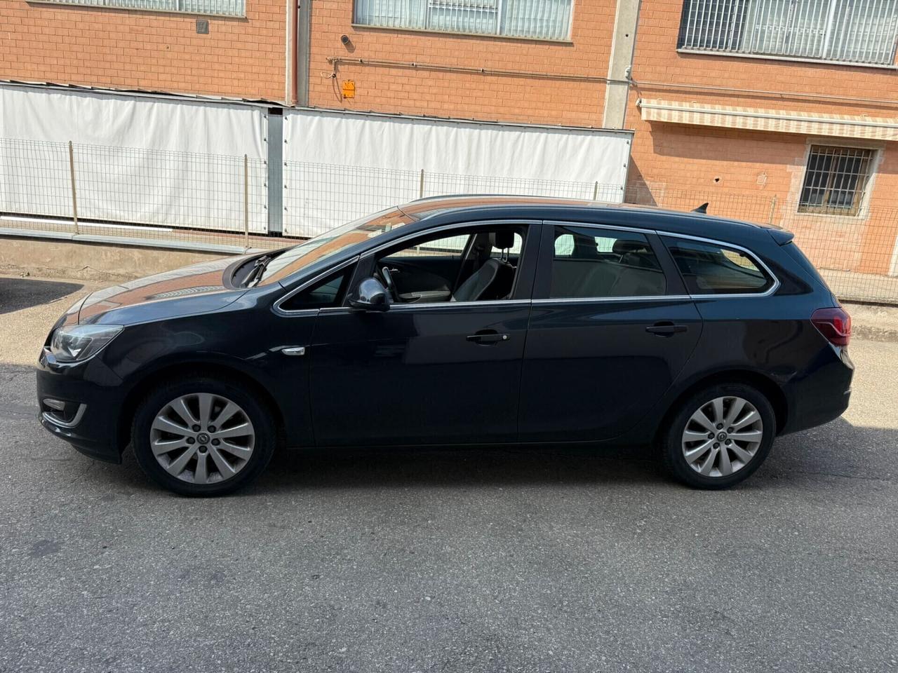 Opel Astra 1.6 CDTI EcoFLEX S&S Sports Tourer Cosmo