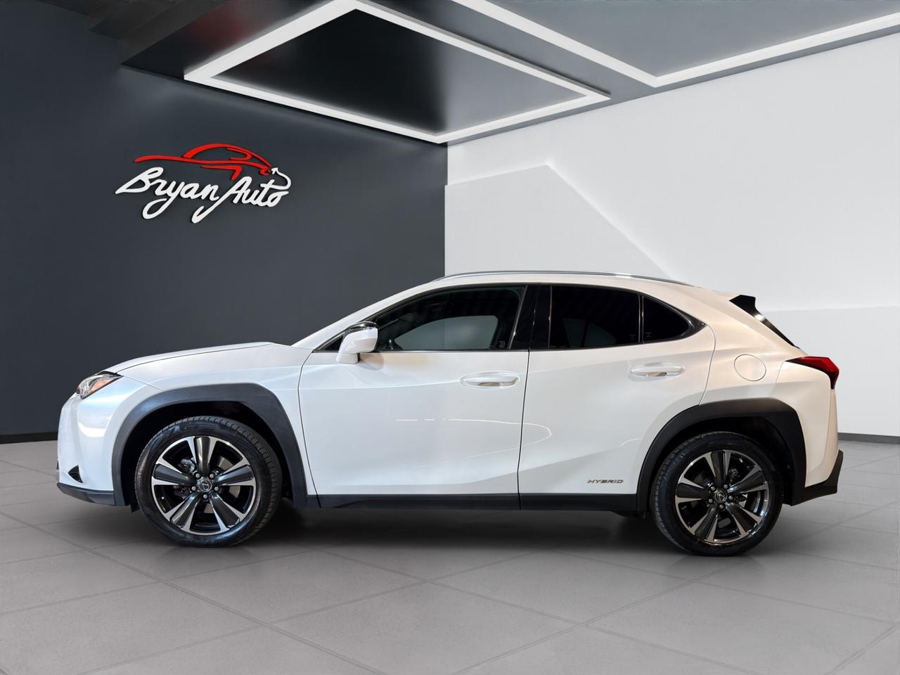Lexus UX 250h 2.0 Luxury 4wd cvt 184cv