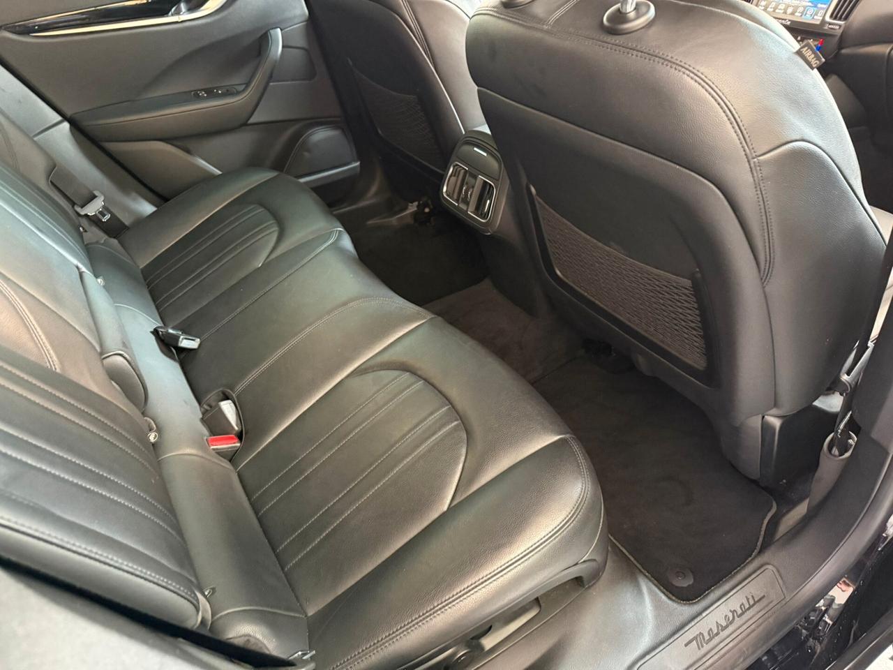 Maserati Levante V6 Diesel AWD 250cv Nerissimo Edition