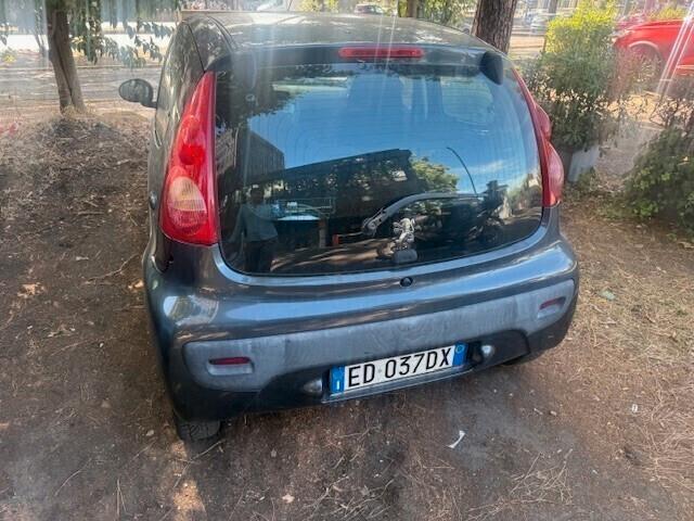 Peugeot 107 1.0 68CV 5p. Plaisir