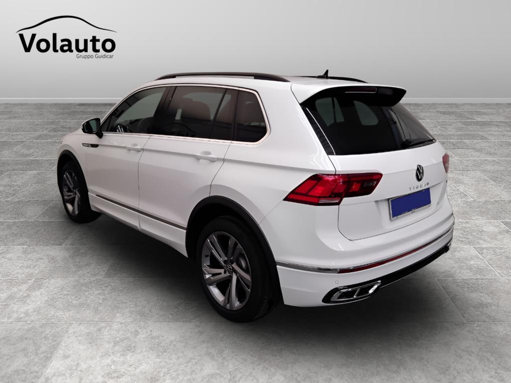 VOLKSWAGEN Tiguan II 2021 - Tiguan 2.0 tdi R-Line 4motion 150cv dsg