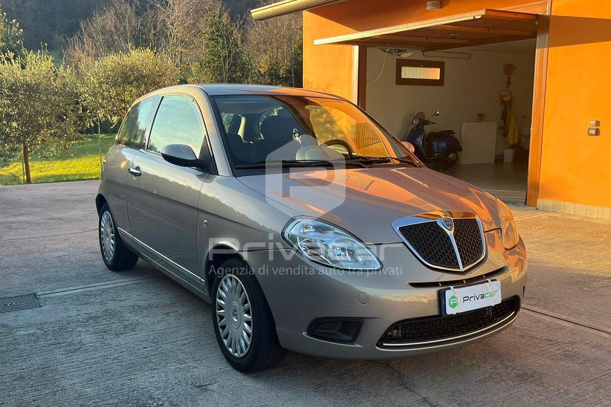 LANCIA Ypsilon 1.2 Oro Plus