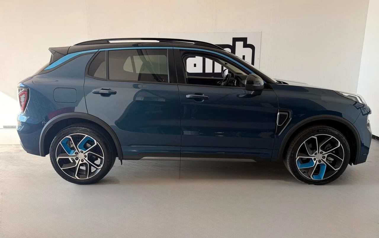 Lynk&co 01 PHEV More