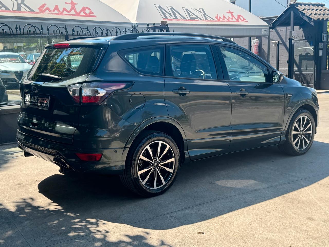 Ford Kuga 2.0 TDCI 150 CV S&S 4WD ST-Line