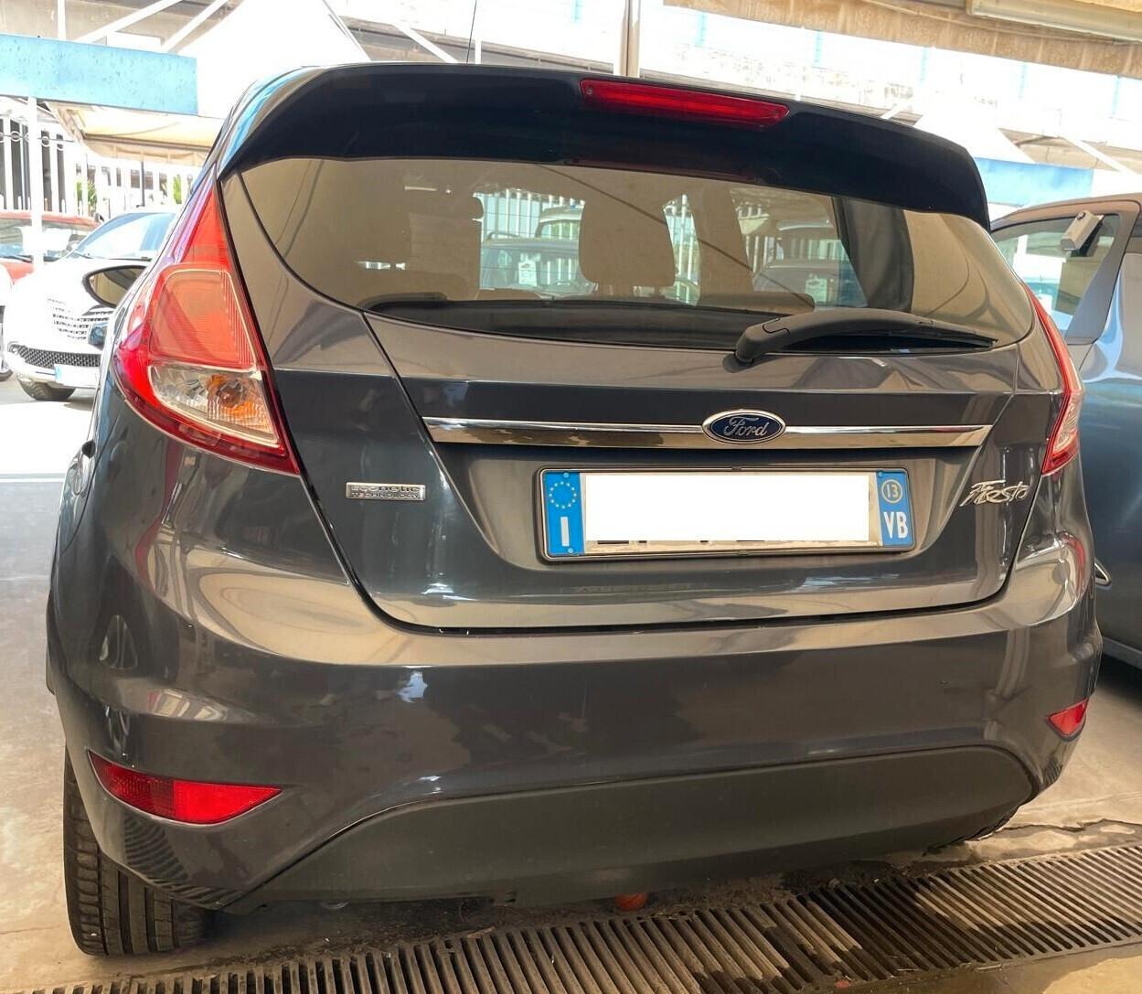 FORD FIESTA 1,2 BENZ.