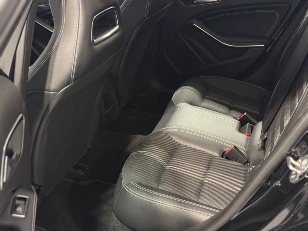 Mercedes-benz A180d Sport auto FULL LED! PELLE! EURO 6!
