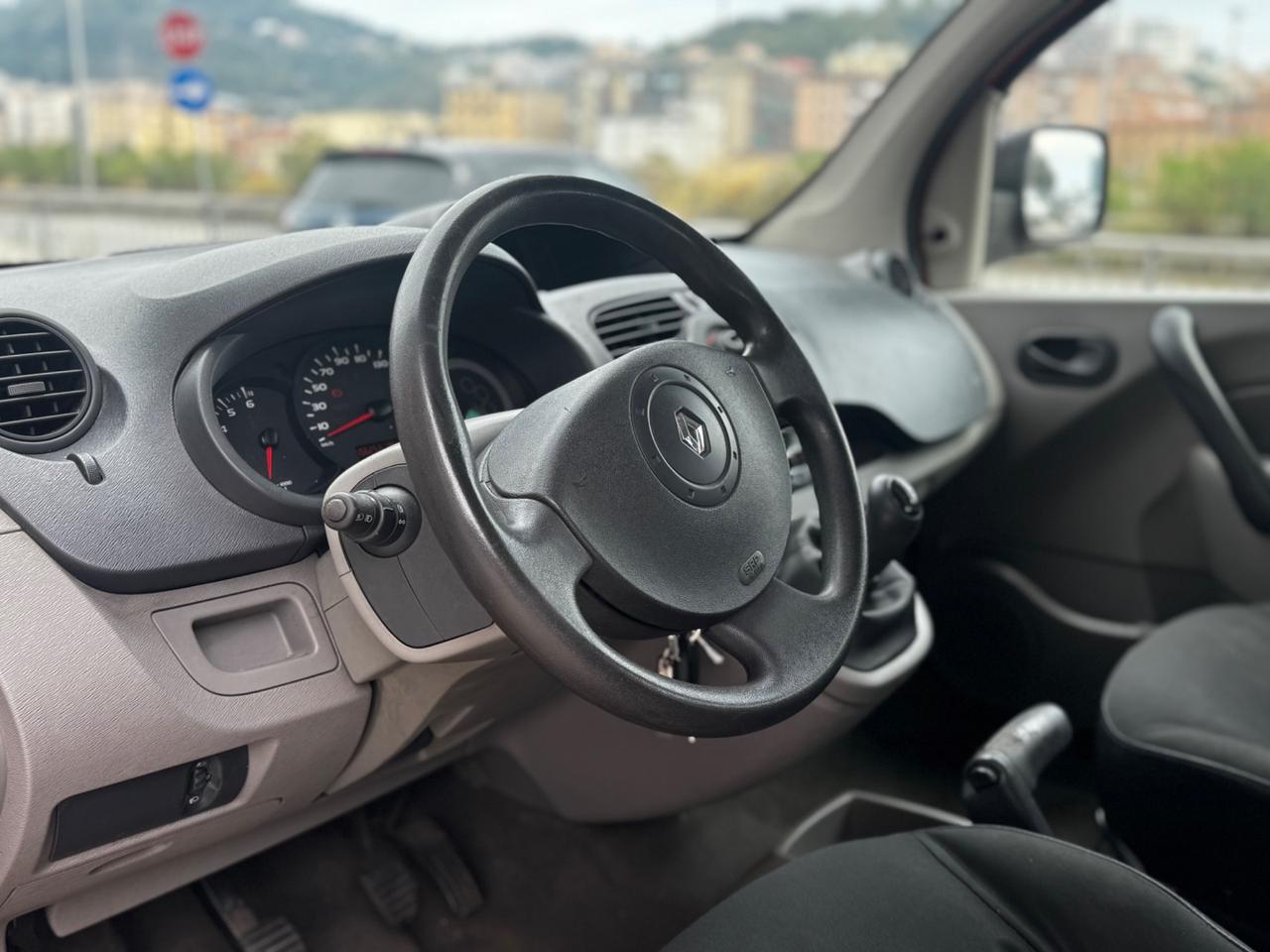 Renault Kangoo 1.6 105CV 5P. Benzina/GPL 2010
