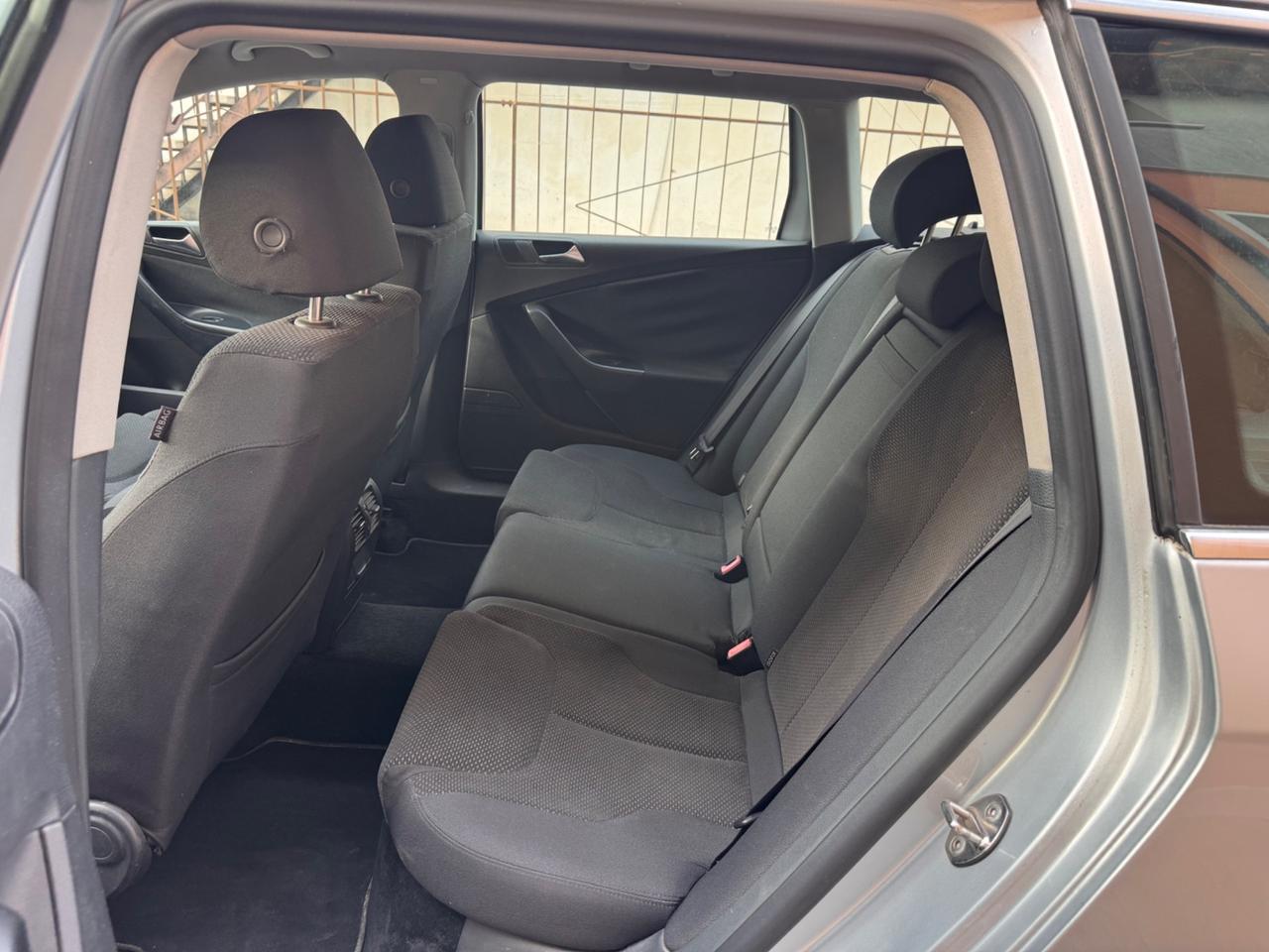 Volkswagen Passat 1.4 Benzina - Metano