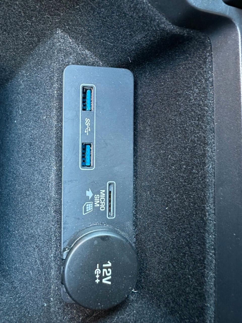 Jaguar E-Pace 2.0d i4 R-Dynamic awd 180cv auto