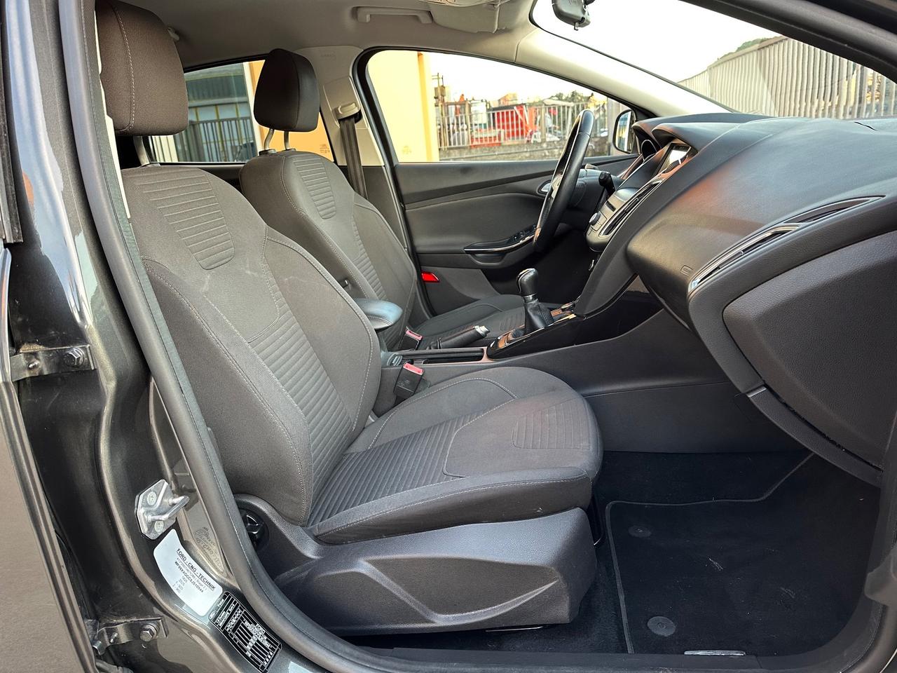 Ford Focus 1.6 120 CV GPL Titanium