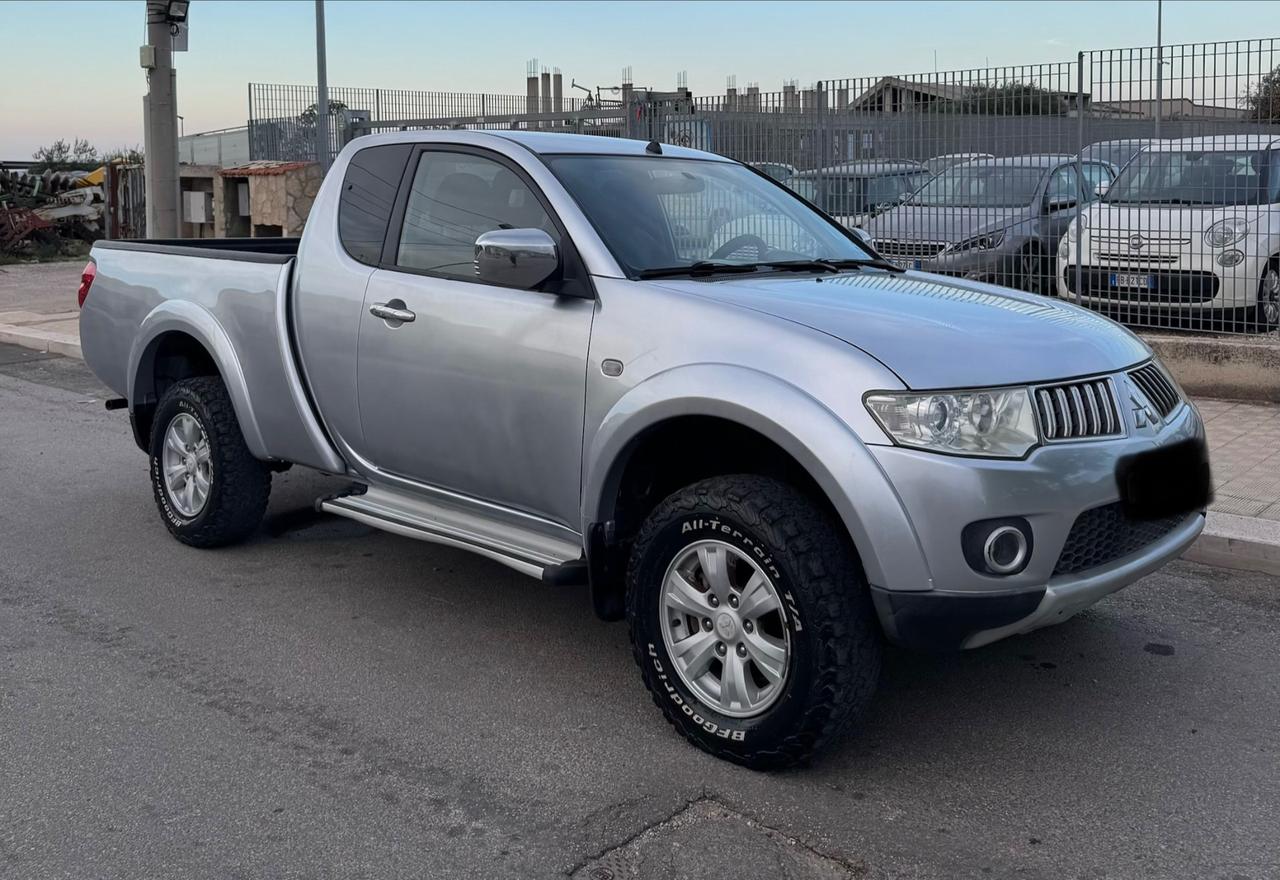 Mitsubishi L200 2.5 DI-D/136CV Double Cab Intense