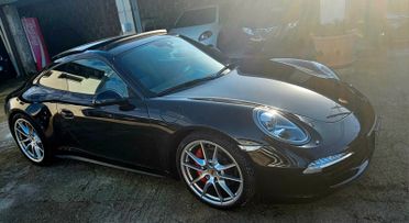 Porsche 911 3.8 Carrera 4S Coupé