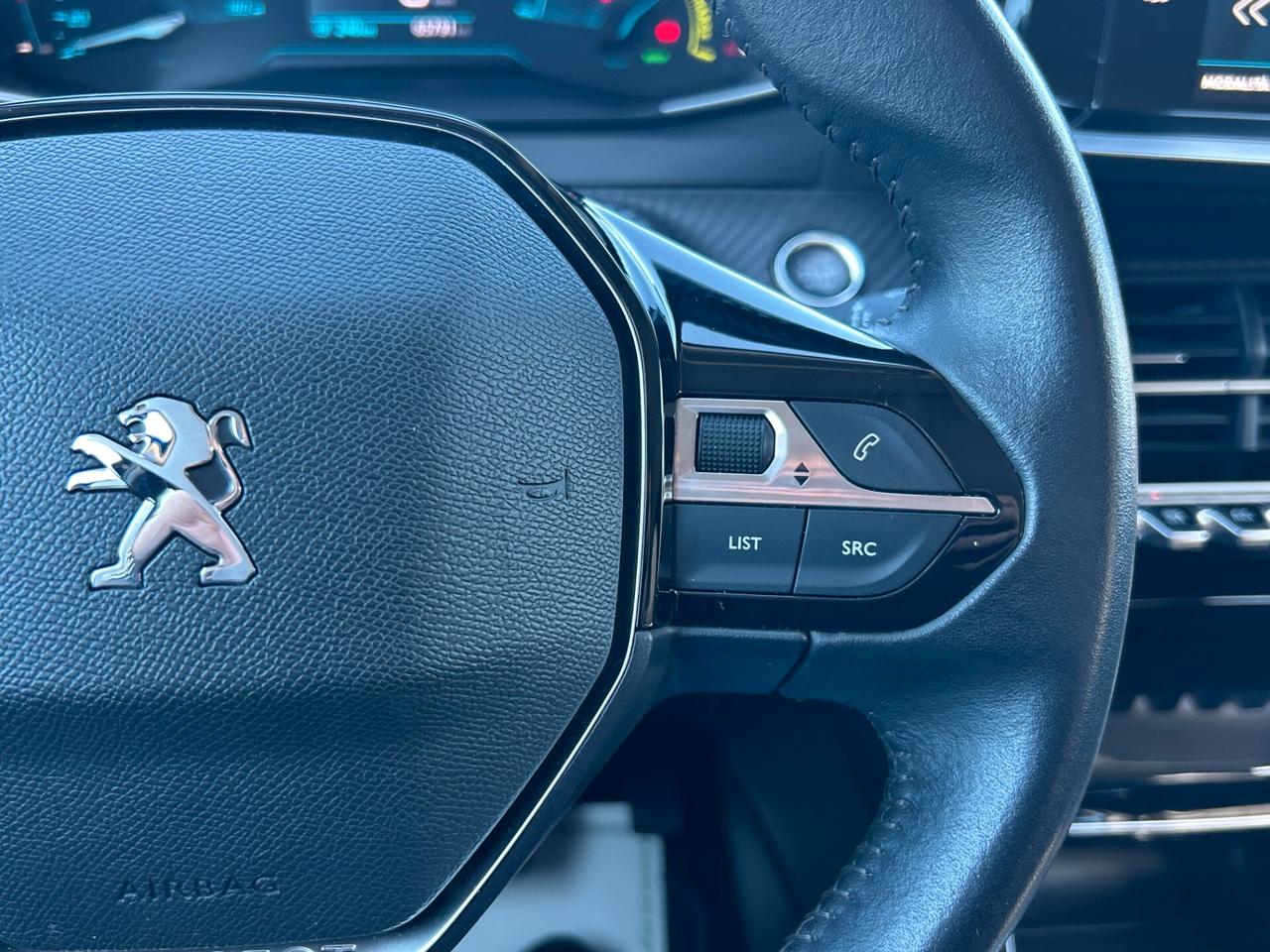 Peugeot e-2008 Allure 100kW