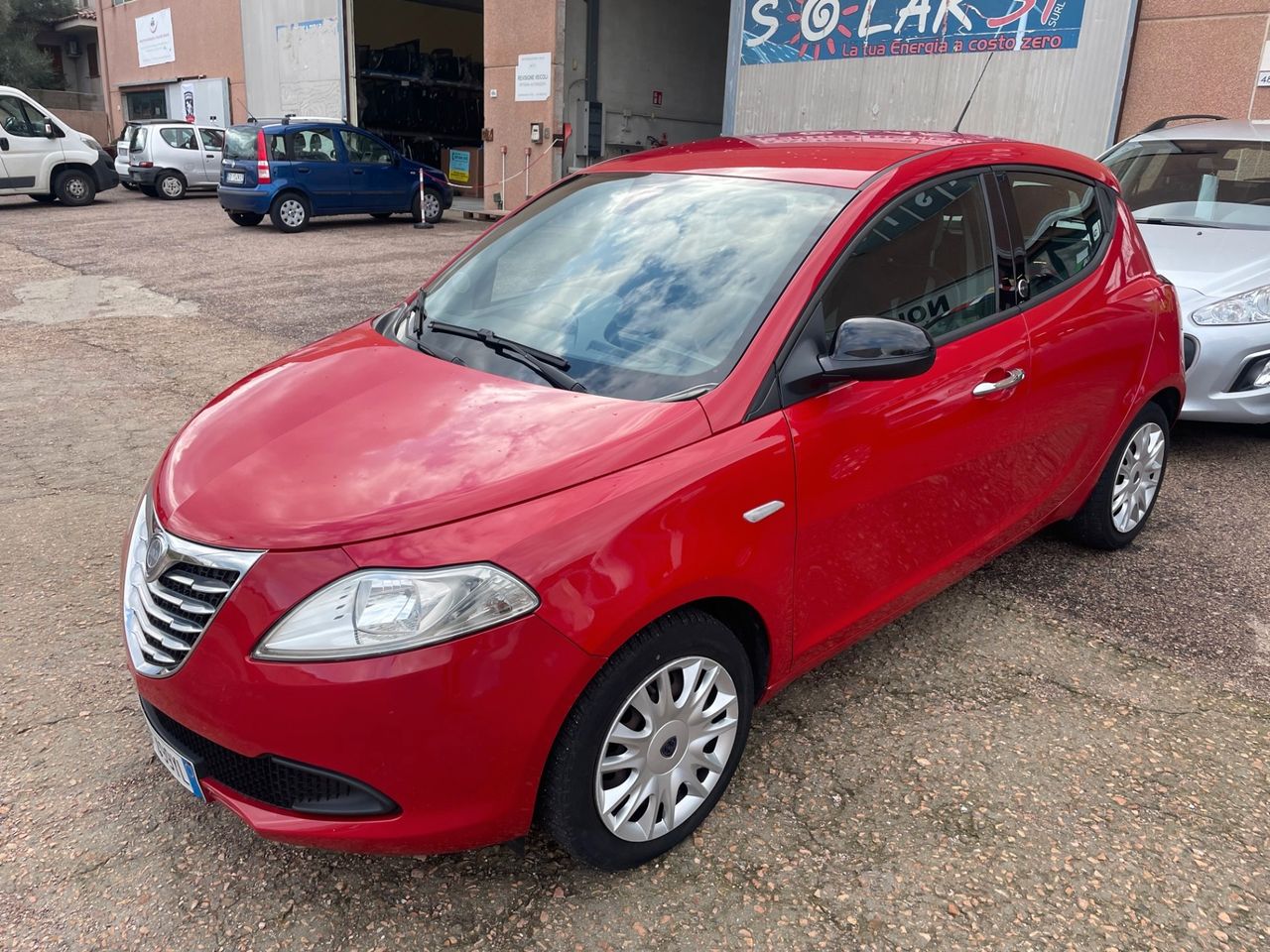 LANCIA Y OK NEOPATENTATI