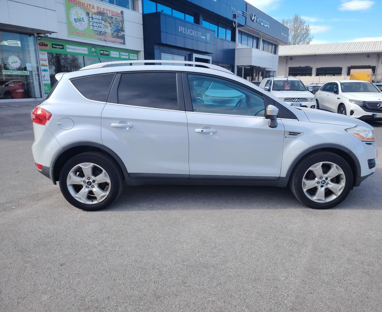 Ford Kuga 2.0 TDCi 136 CV 4WD Titanium -4x4