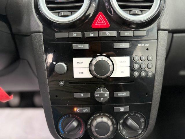 OPEL Corsa 1.2 85CV 3 porte GPL-TECH Edition