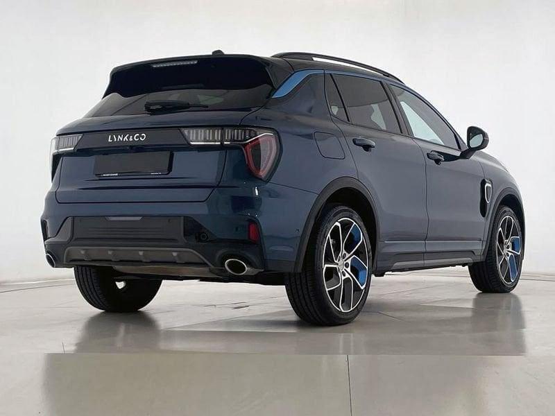 Lynk & Co 01 PHEV