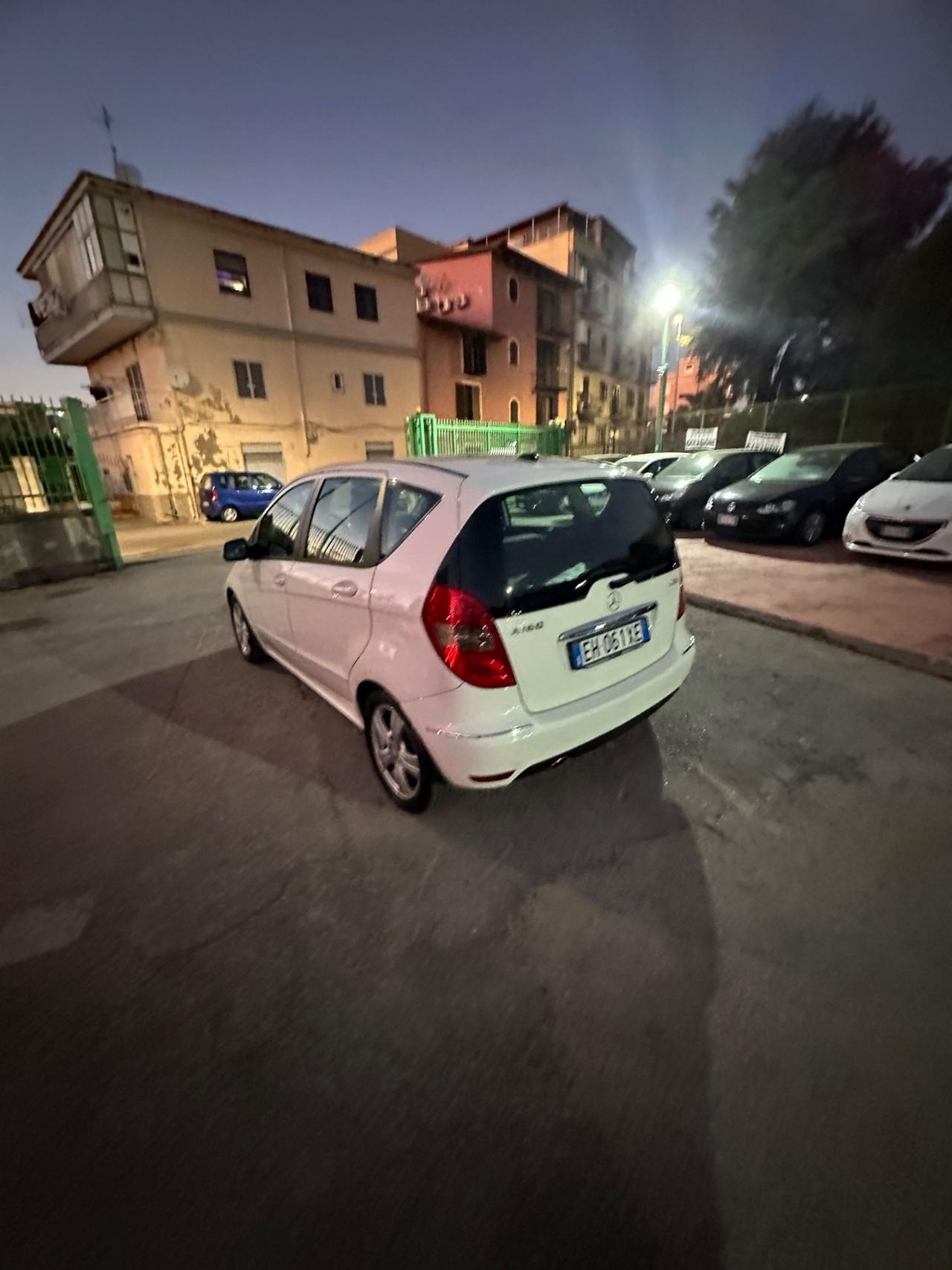 Mercedes-benz A 160 CDI BlueEFFICIENCY Avantgarde