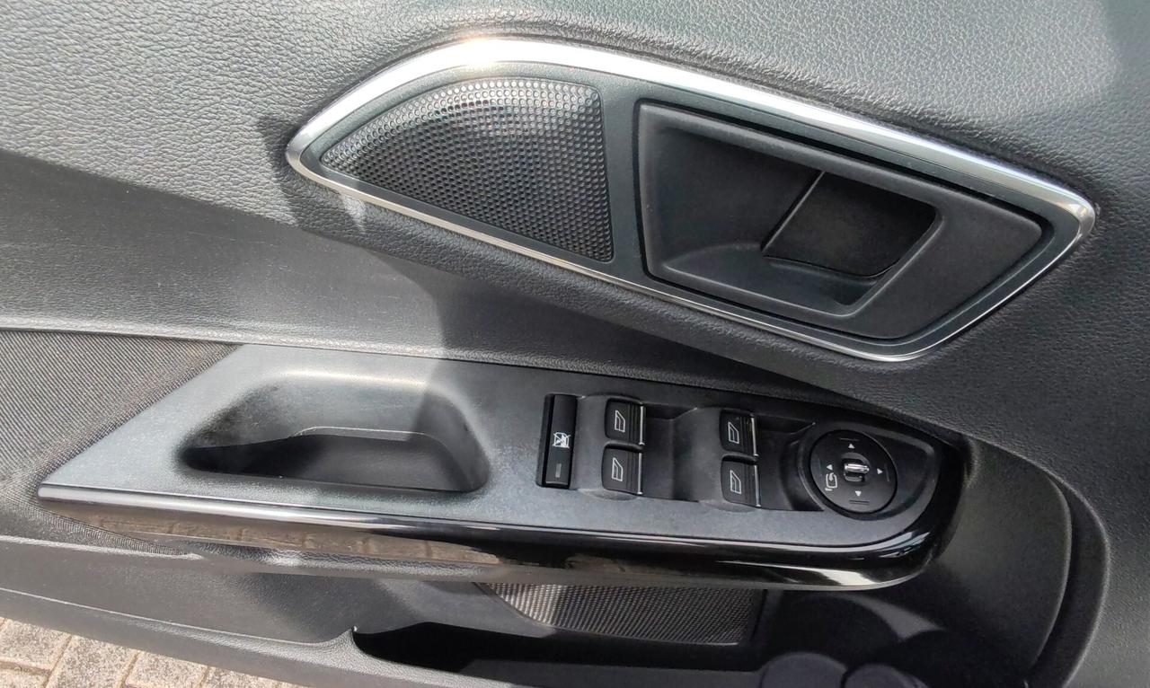 Ford B-Max 1.4 90 CV GPL Titanium