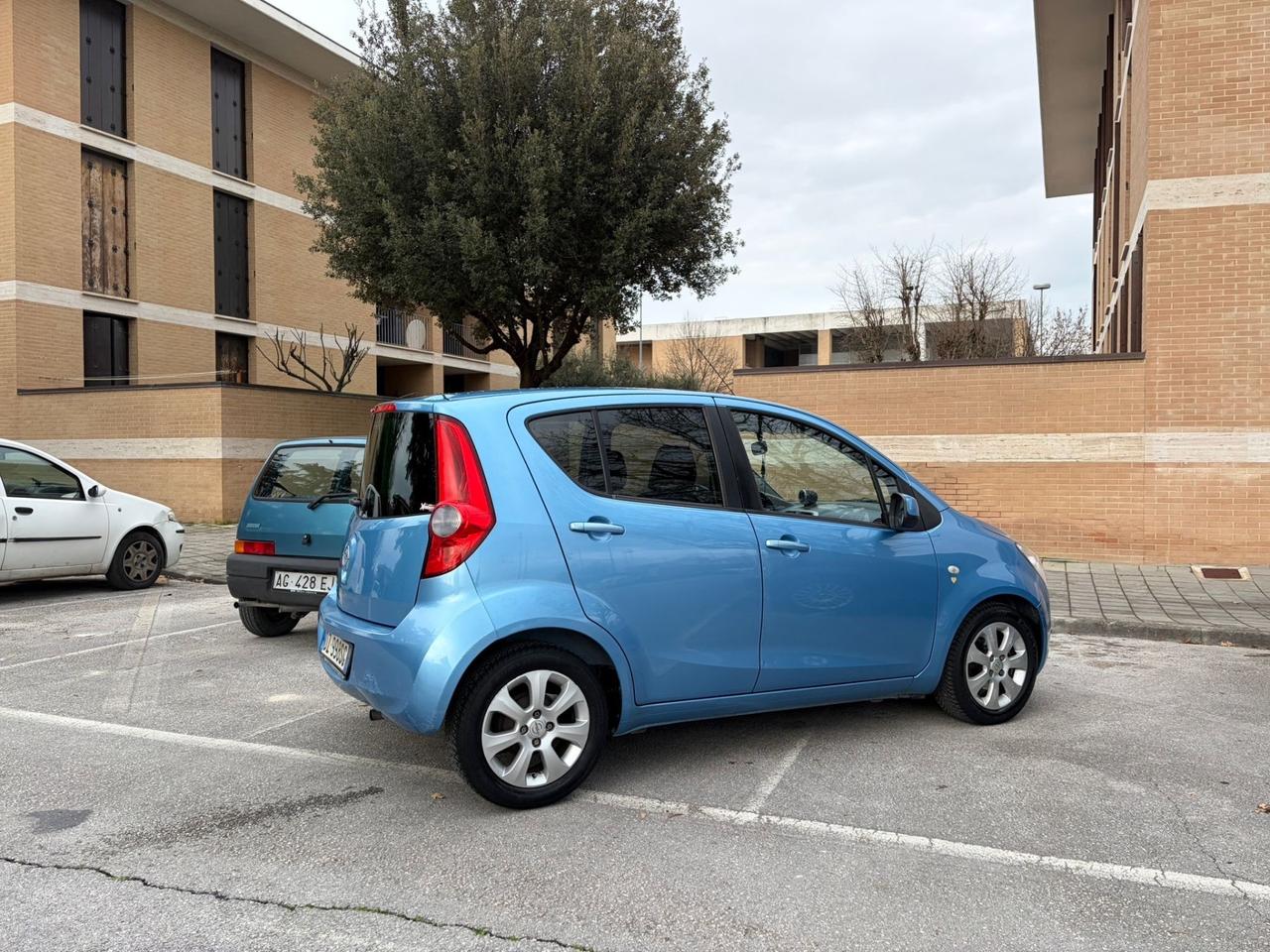 Opel Agila 1.2 neopatentati multispazio