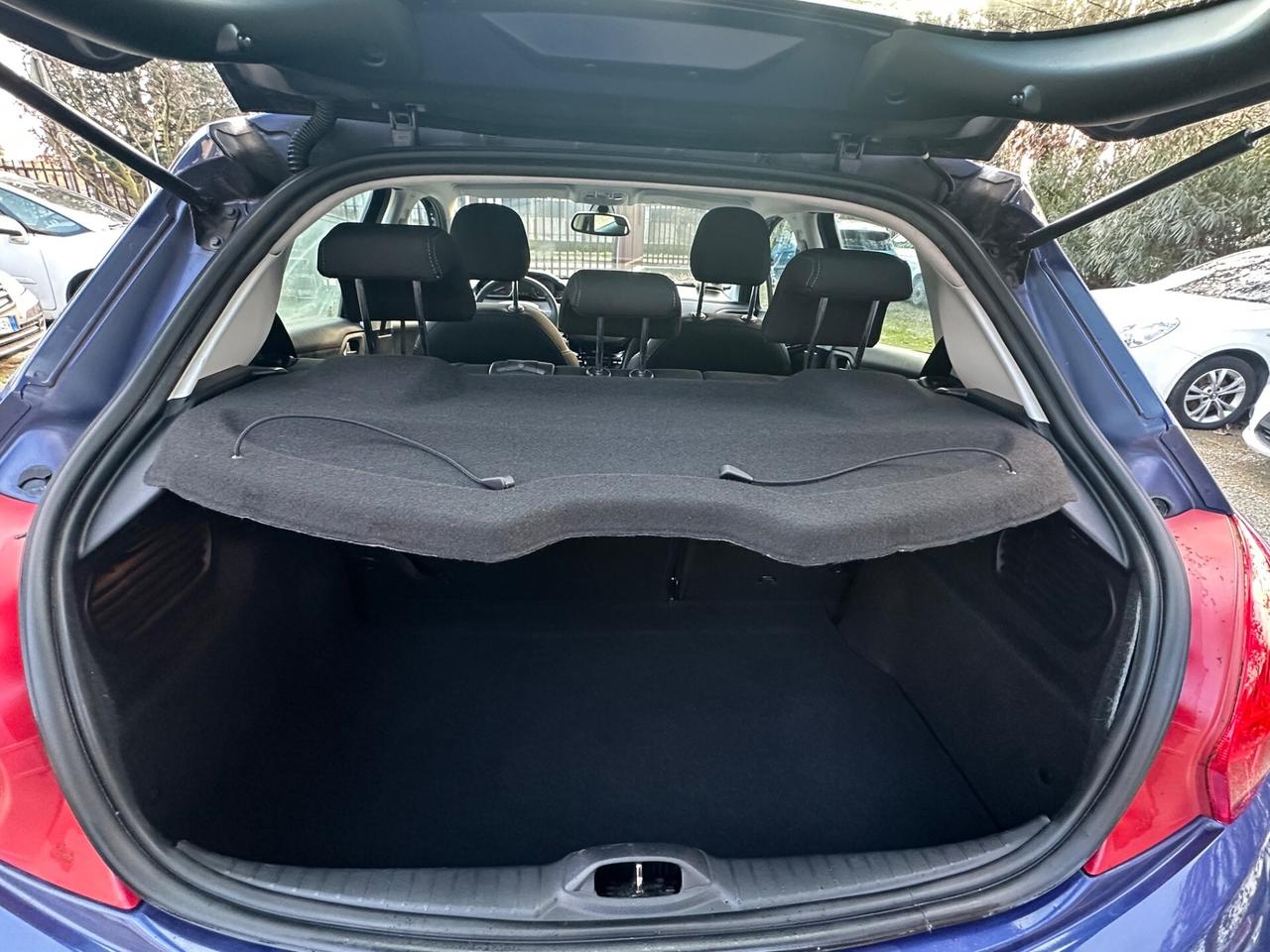 Peugeot 208 1.2 VTi 82 CV 5 porte Allure