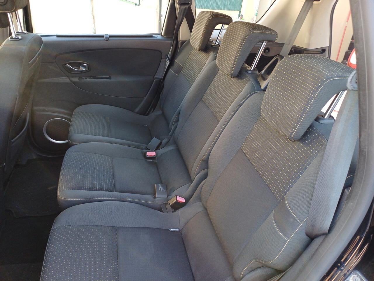 Renault Scenic GRAND 1.5 DCI 7 POSTI