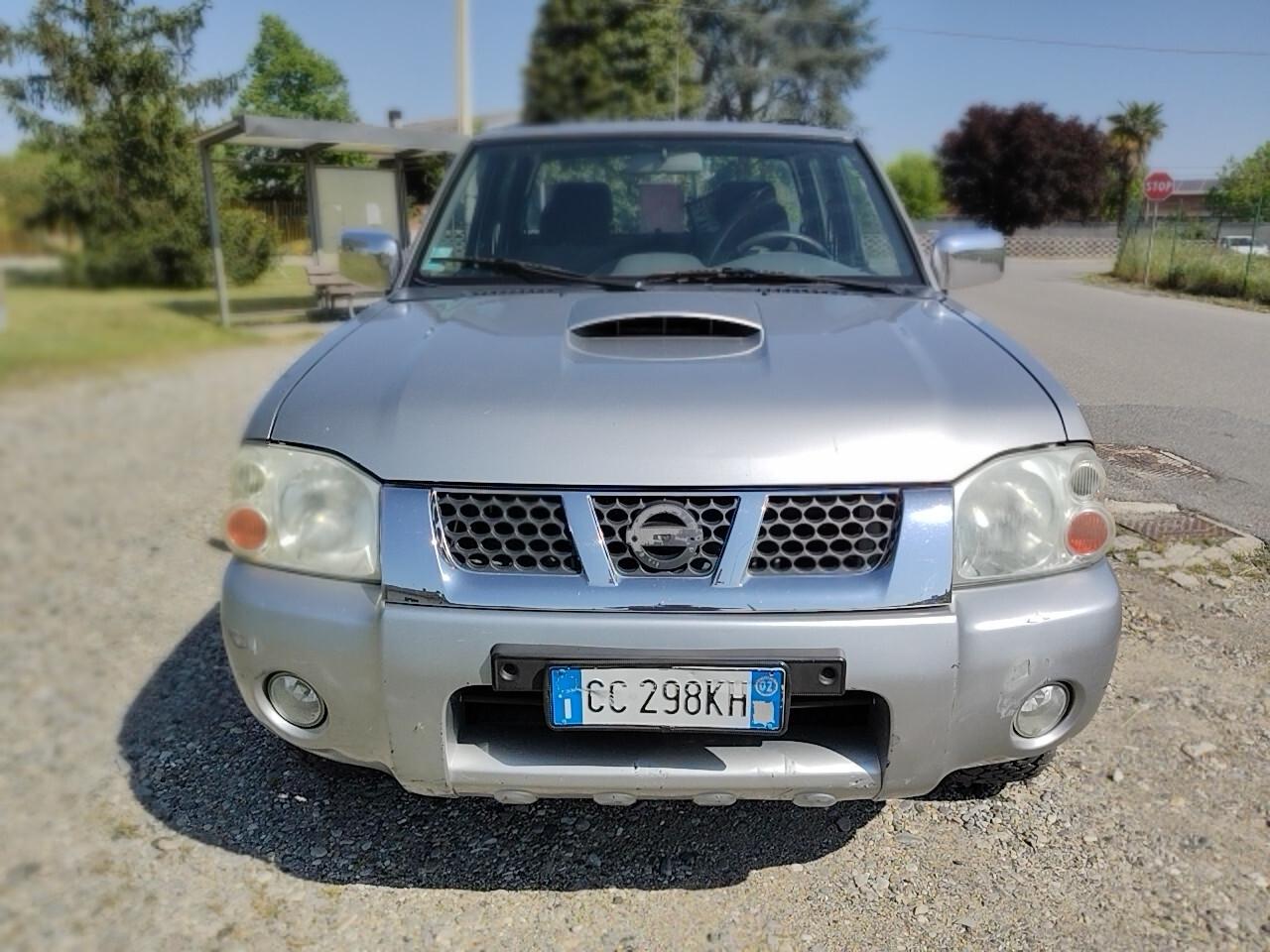 Nissan Navara Double Cab 2.5 td 133cv